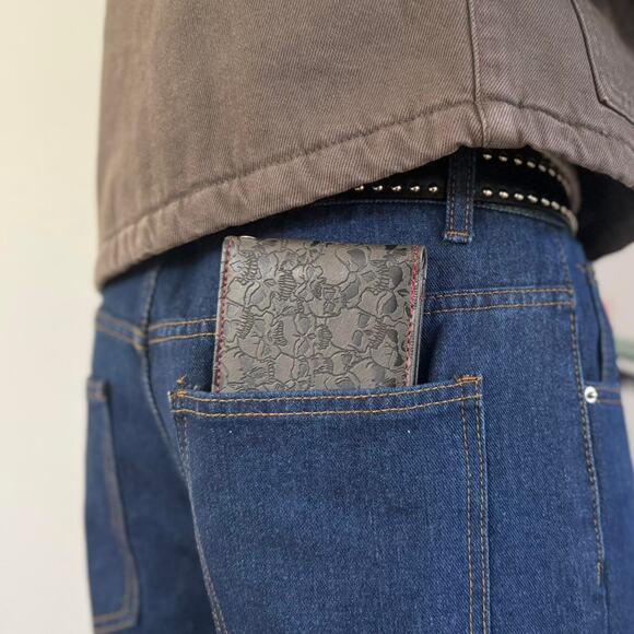 Vintage black and red skull - Picture 8 of 8